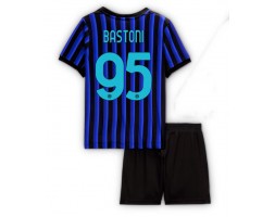 Inter Milan Alessandro Bastoni #95 Primera Equipación Niños 2025-26 Manga Corta (+ Pantalones cortos)
